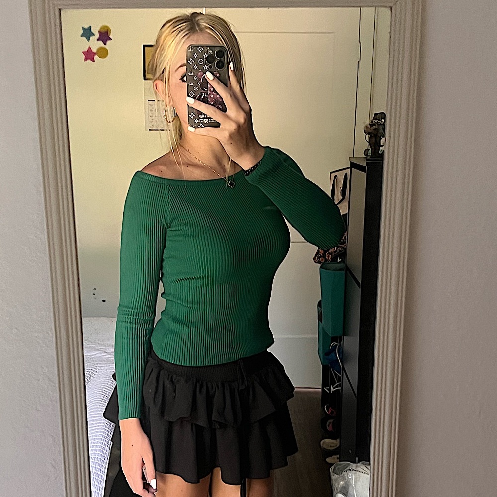 Dark green,skin tight/compress/slim-fit,long sleeve shirt,neck T-shirt